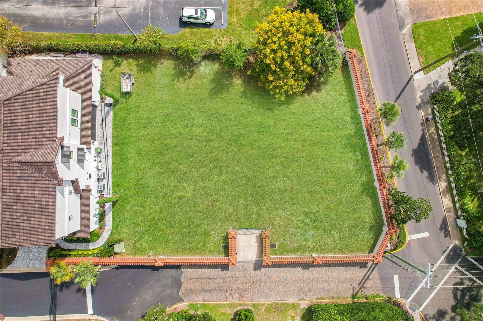 1 South St #a & B Property Photo 9