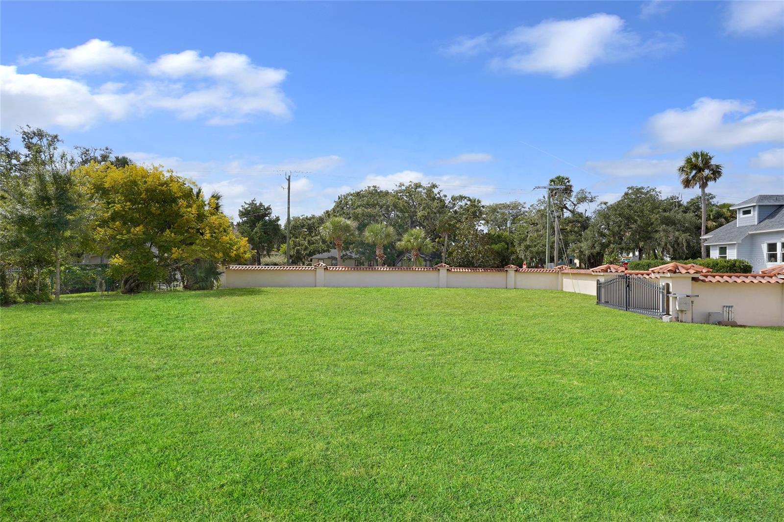 1 South St #a & B Property Photo 16