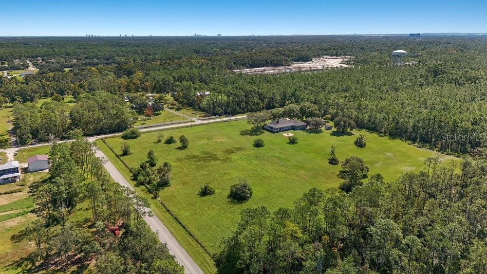 420 Leeway Trl Property Photo 8