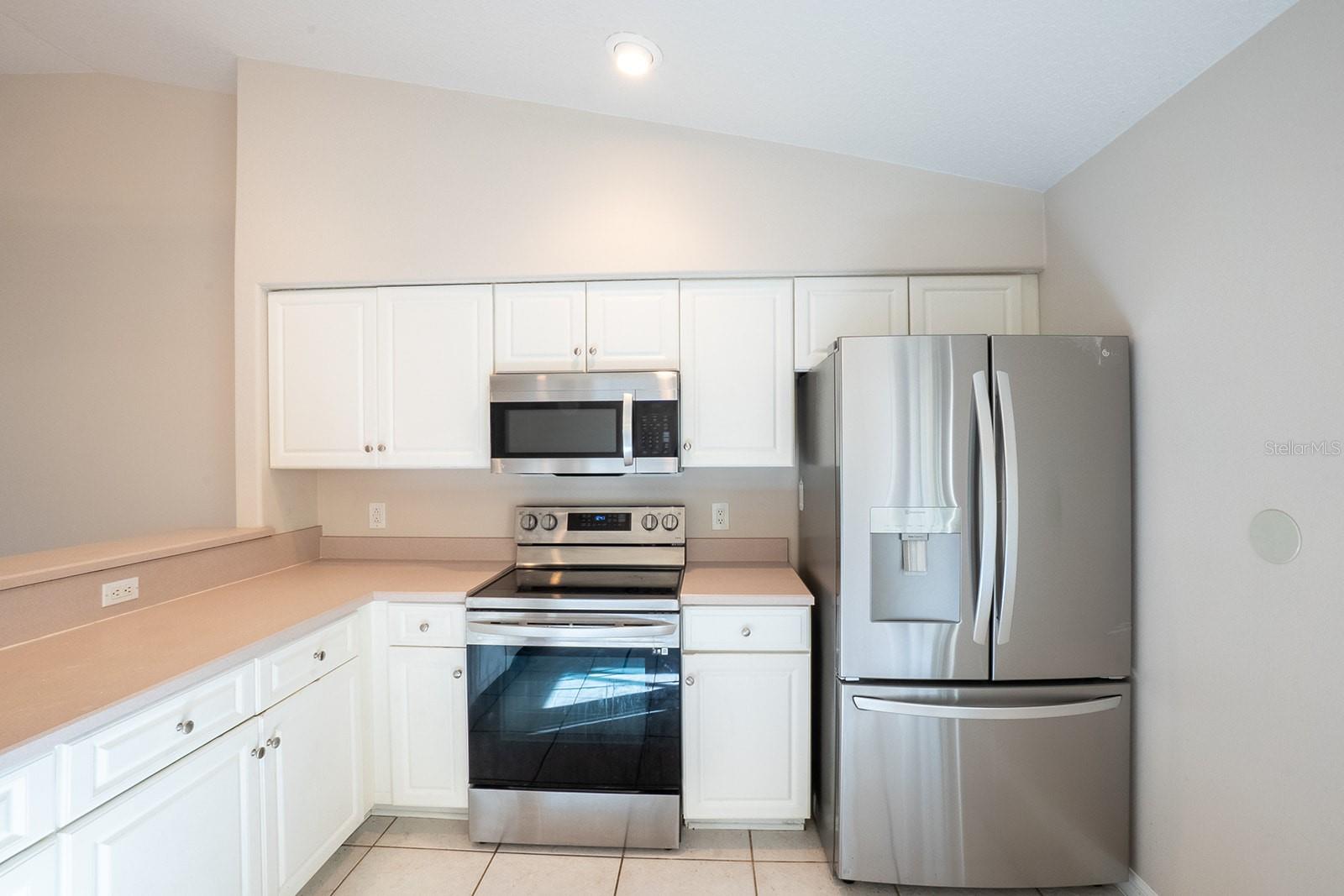 13 Buttonwood Ln Property Photo 9