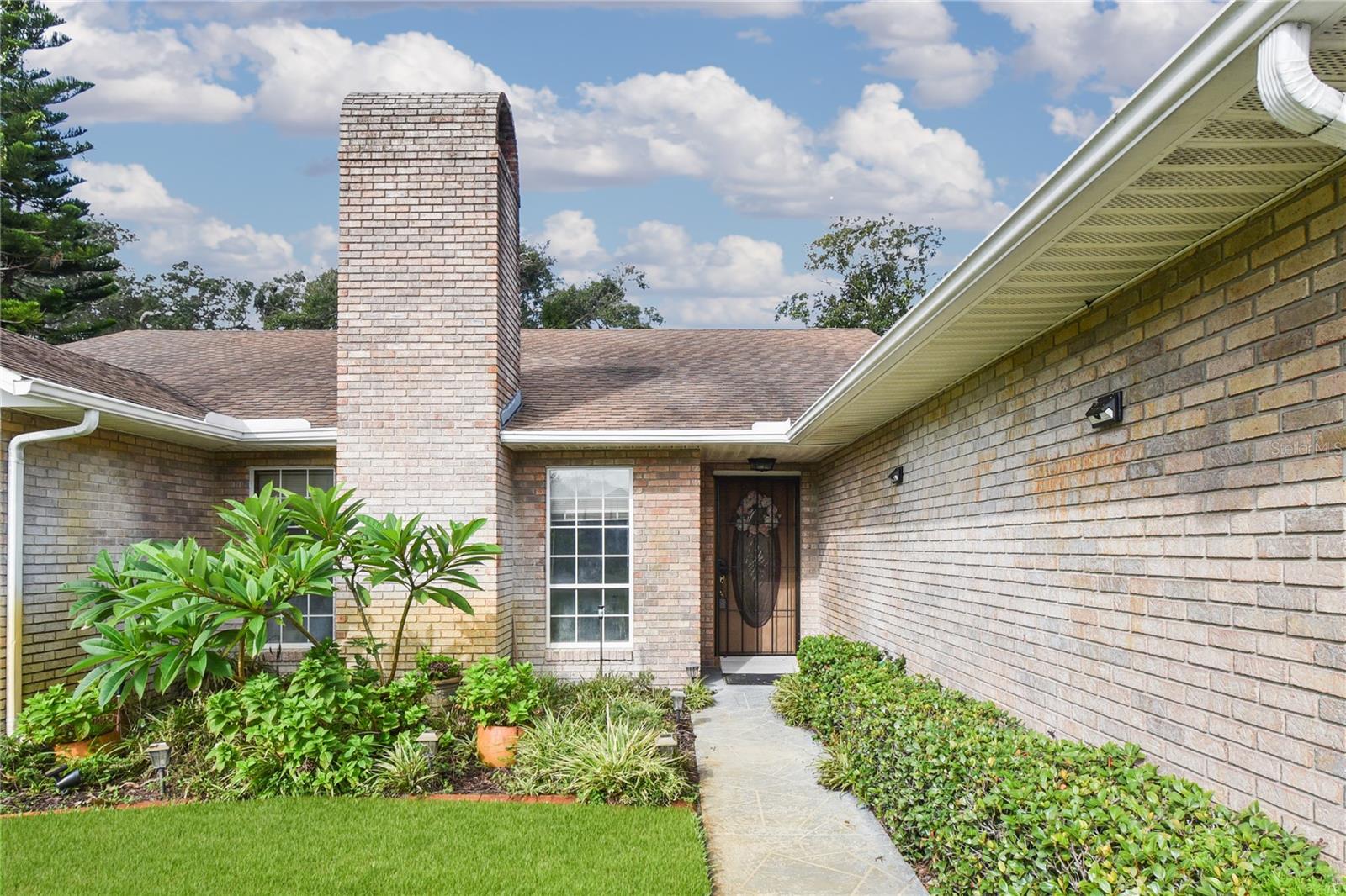 1591 San Lucie Ct Property Photo 3