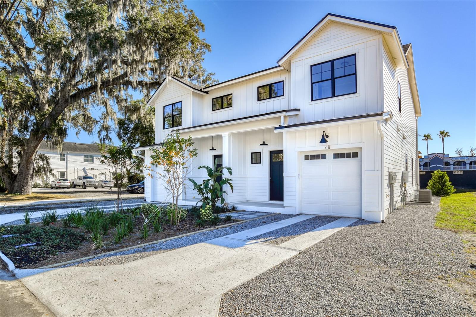 7 Sebastian Ave #c Property Photo 2