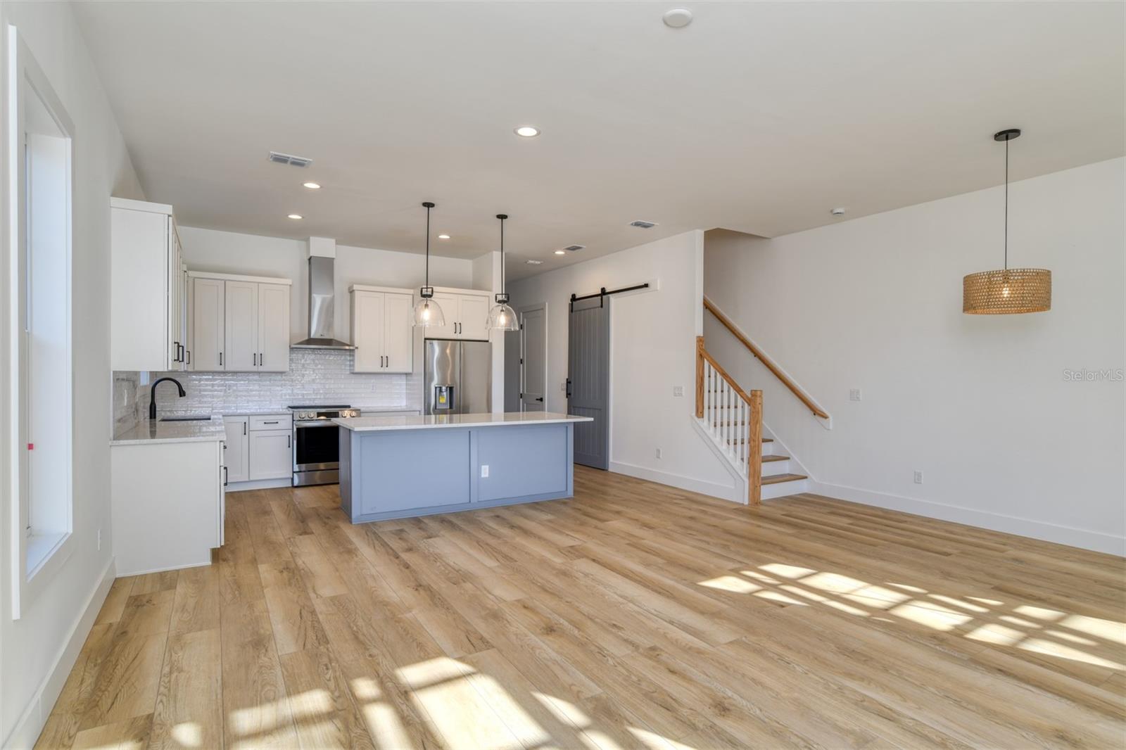 7 Sebastian Ave #d Property Photo 15