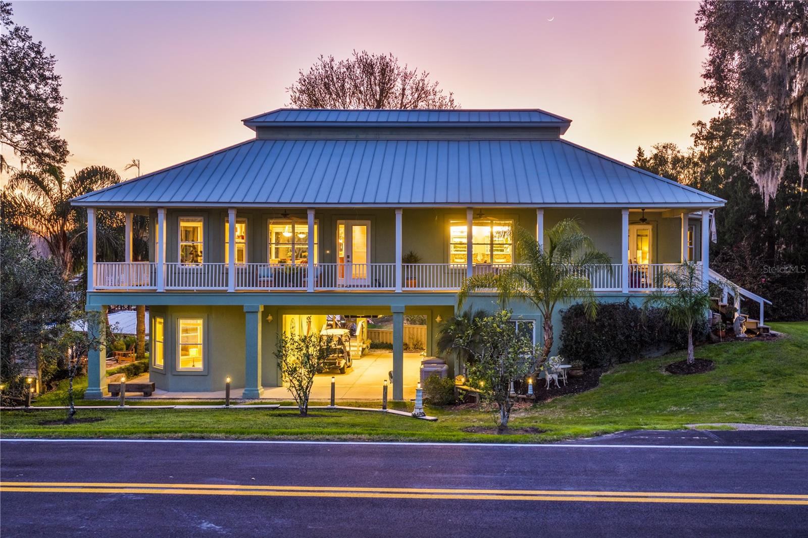 301 SARATOGA DR