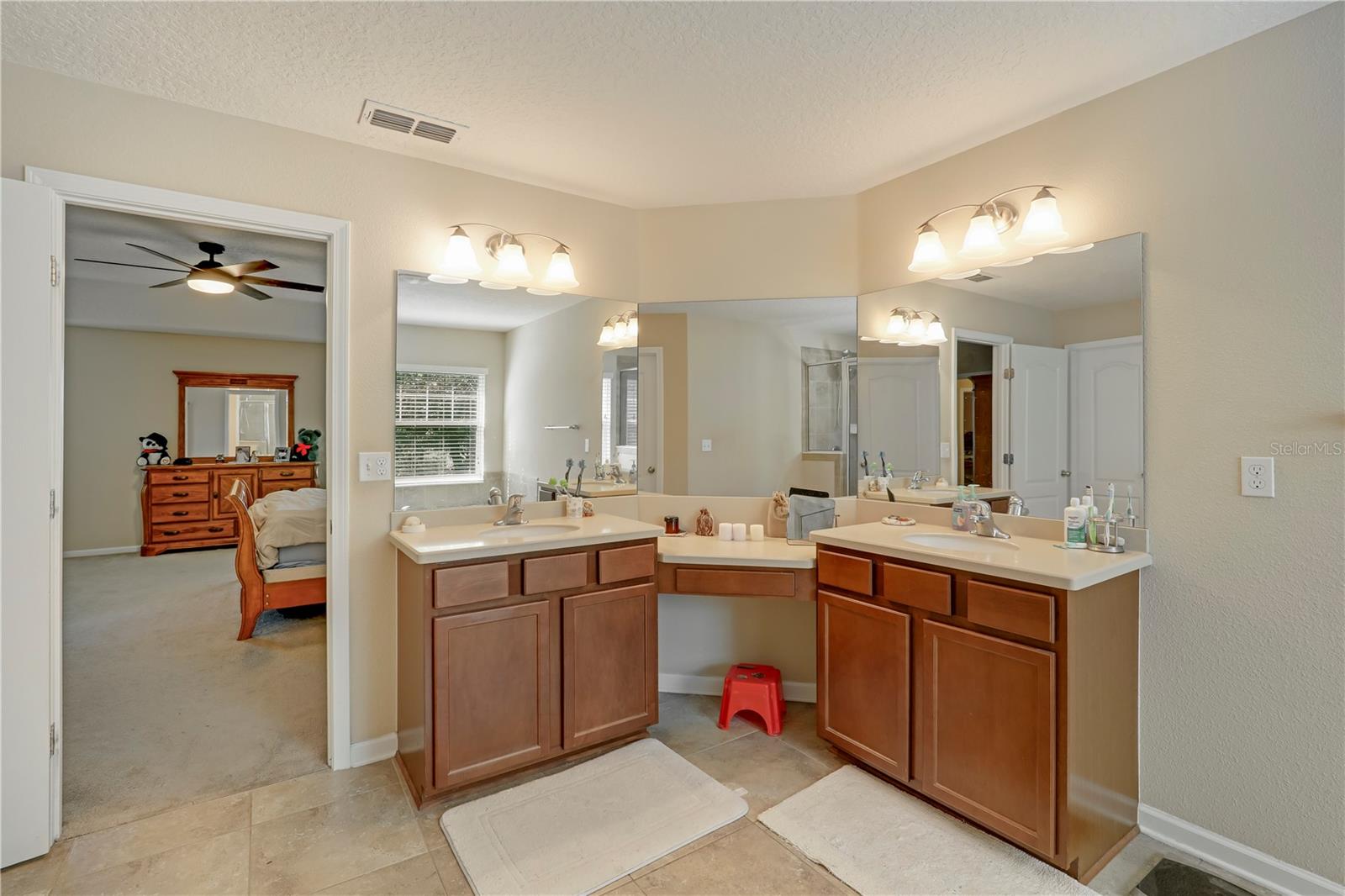 3520 Oglebay Dr Property Photo 30