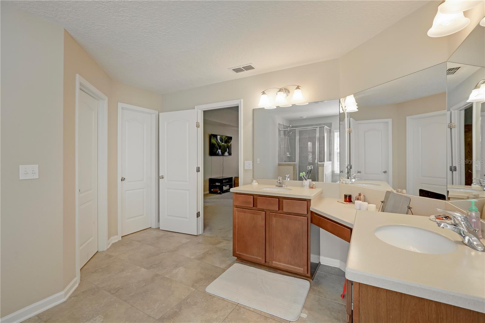 3520 Oglebay Dr Property Photo 31