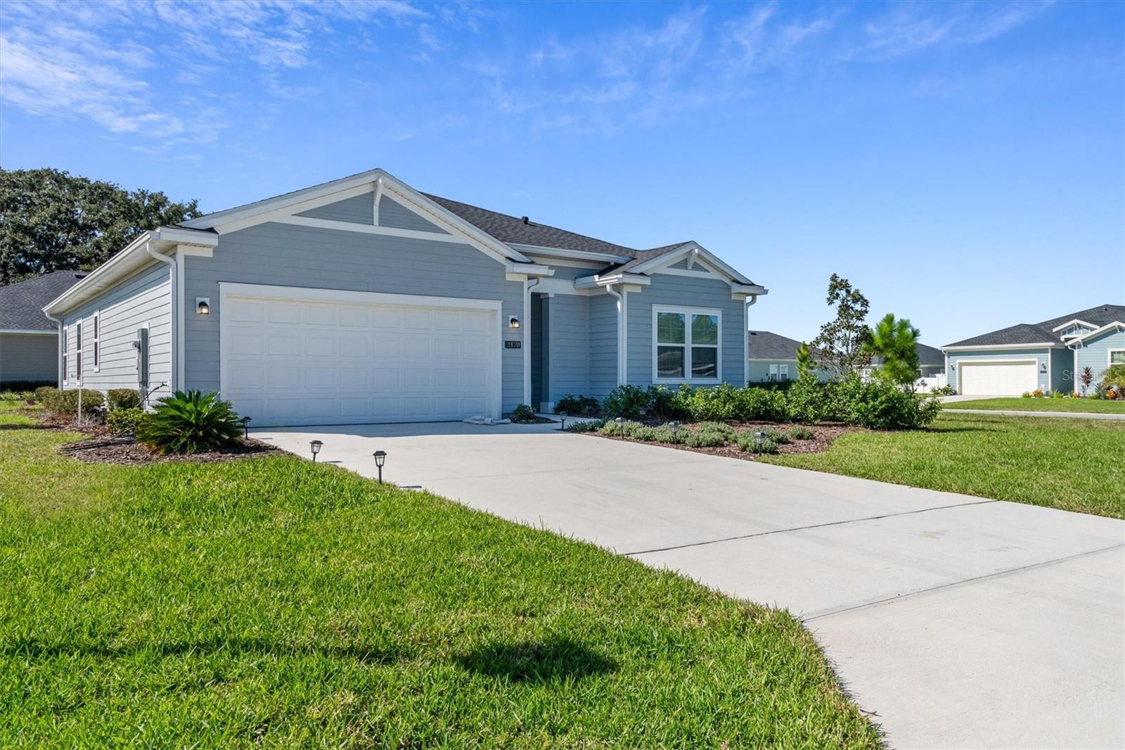 2170 Raglan Cir Property Photo 2