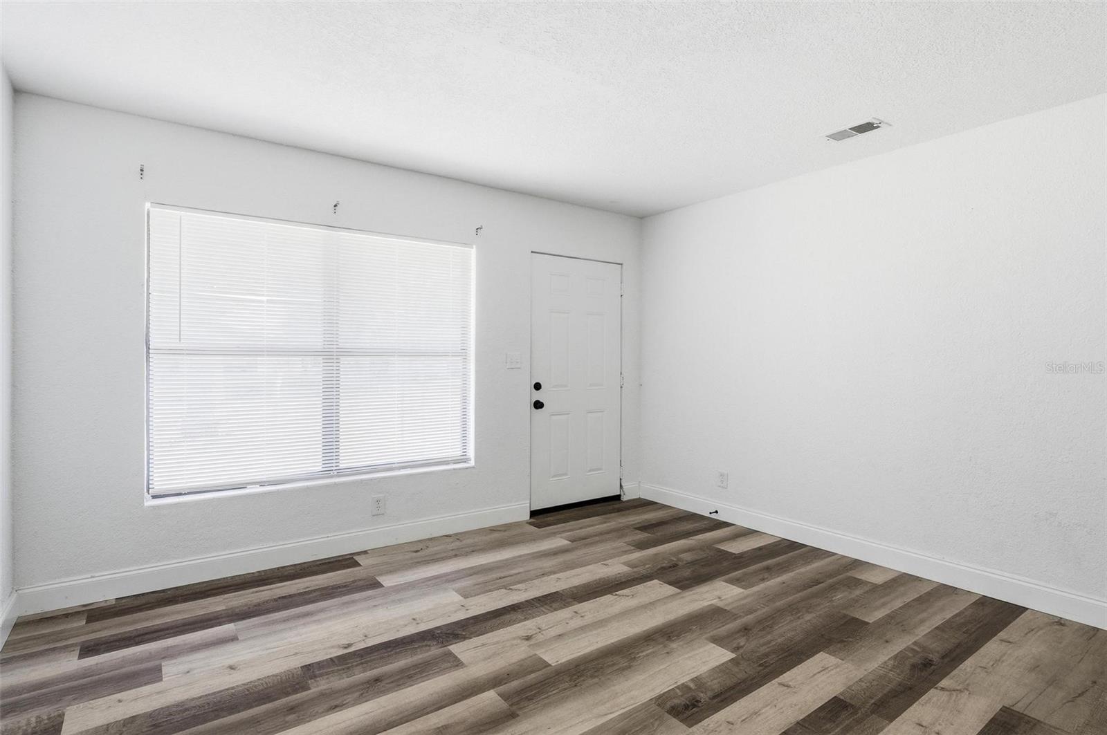 1598 3rd St Property Photo 13