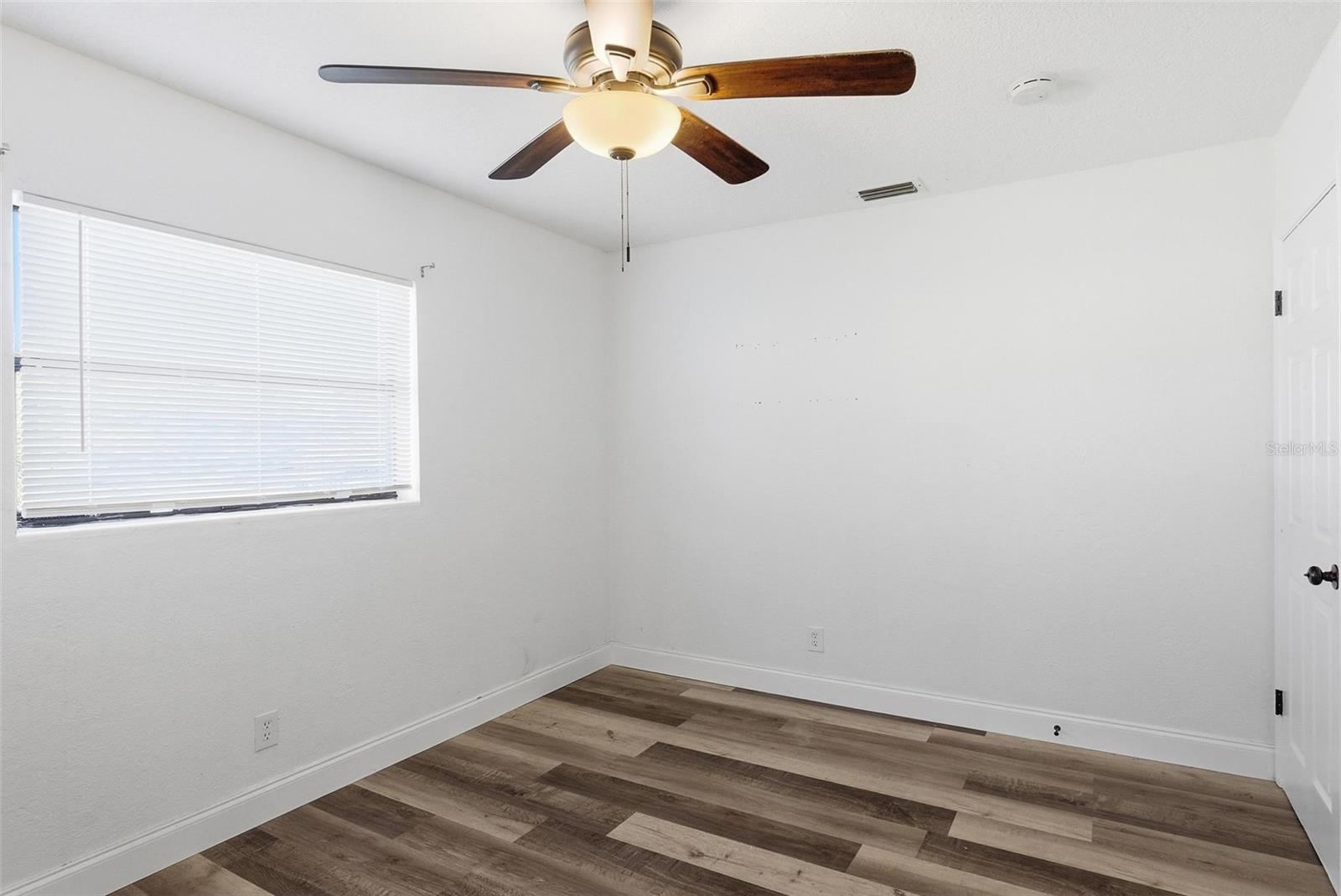 1598 3rd St Property Photo 18