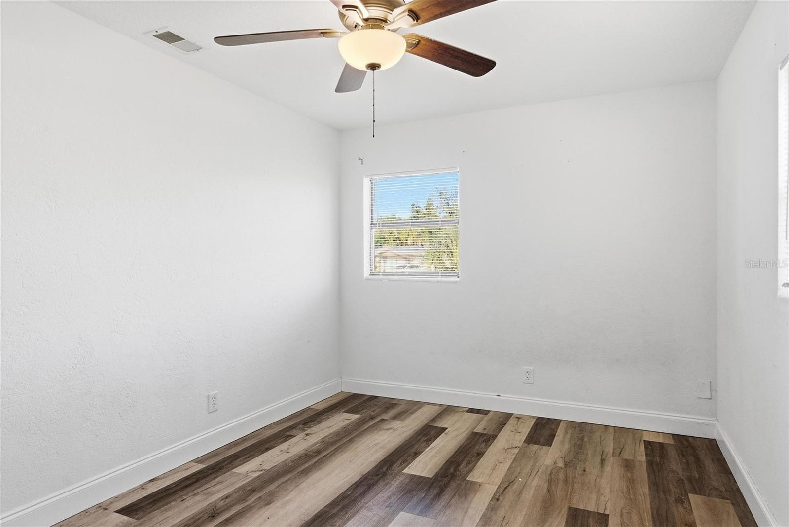 1598 3rd St Property Photo 31