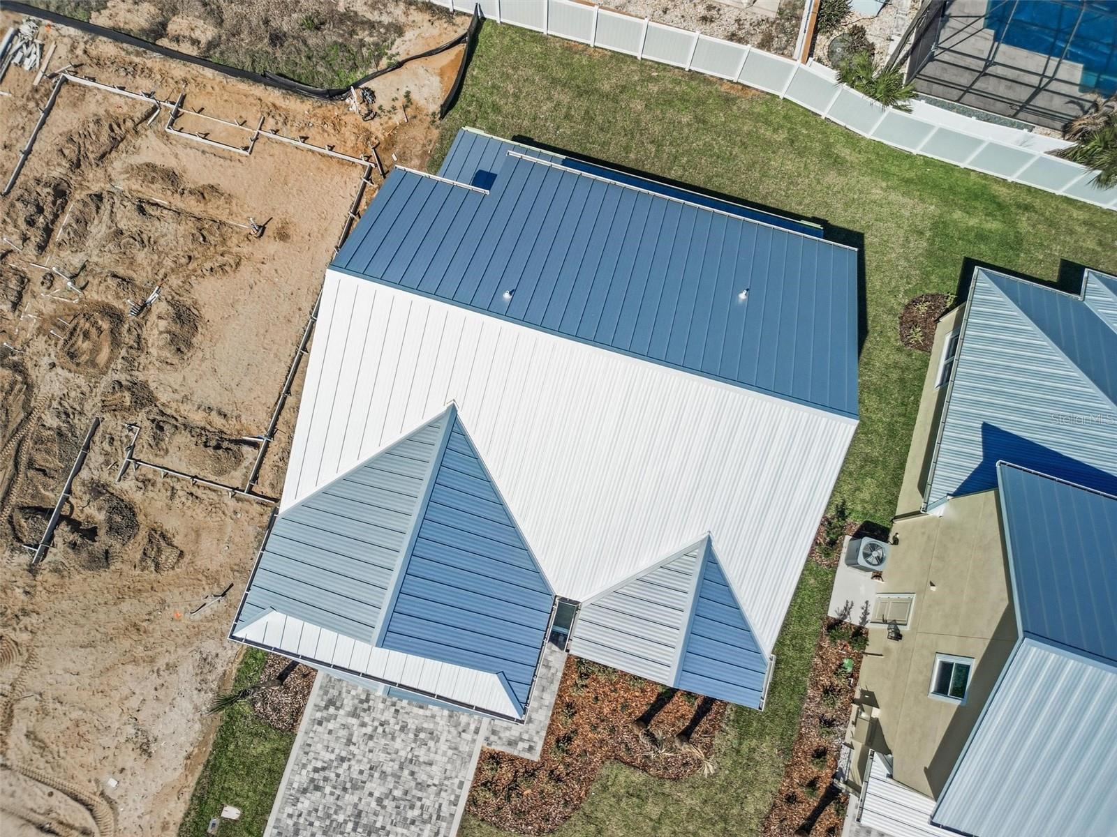 116 Beachview Dr Property Photo 3