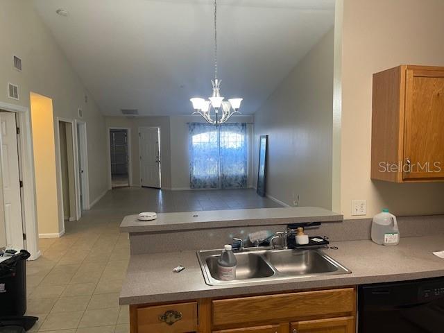 38 Pine Hurst Ln #b Property Photo 2