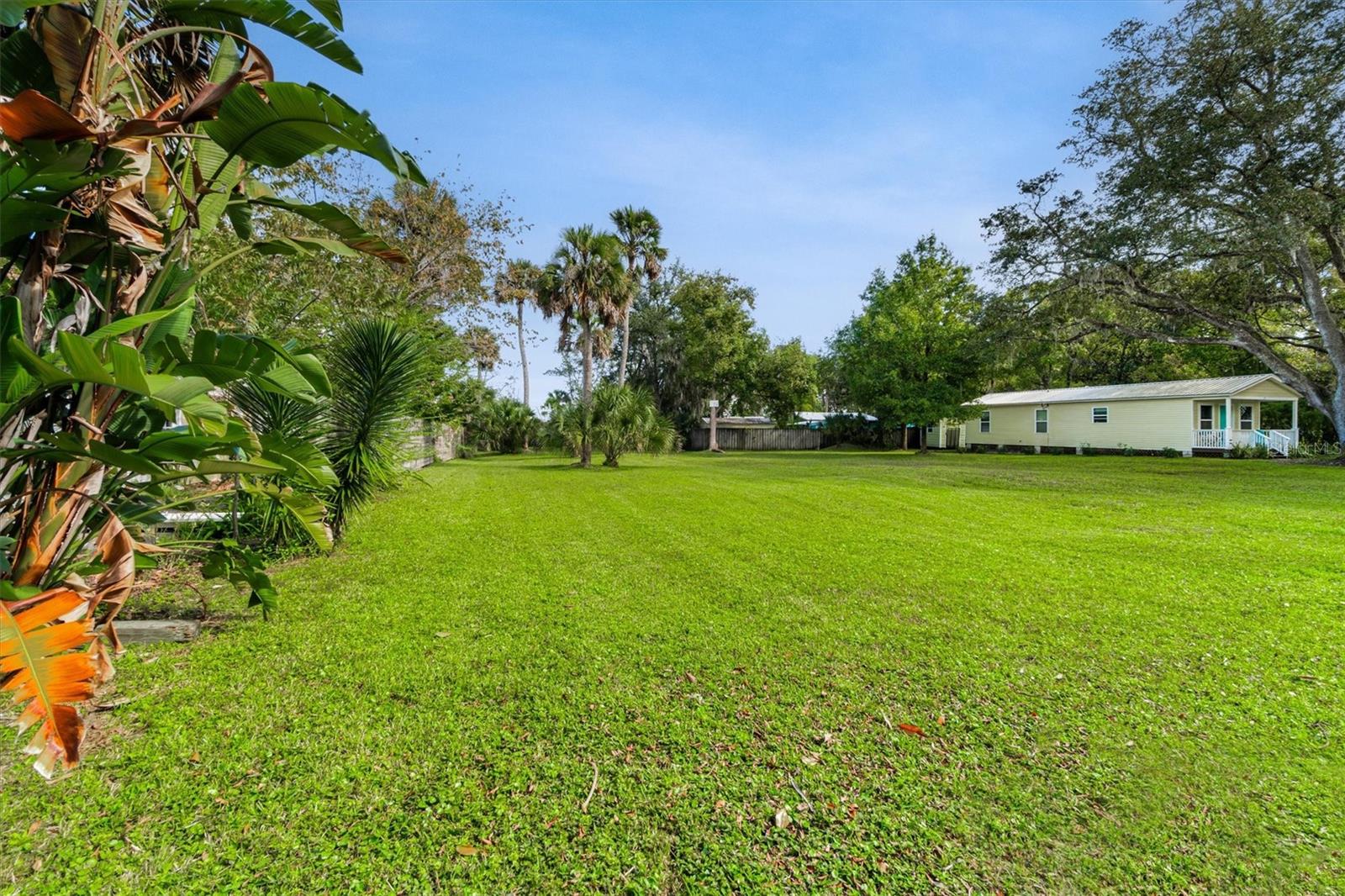 29 & 27a Florida Ave Property Photo 3