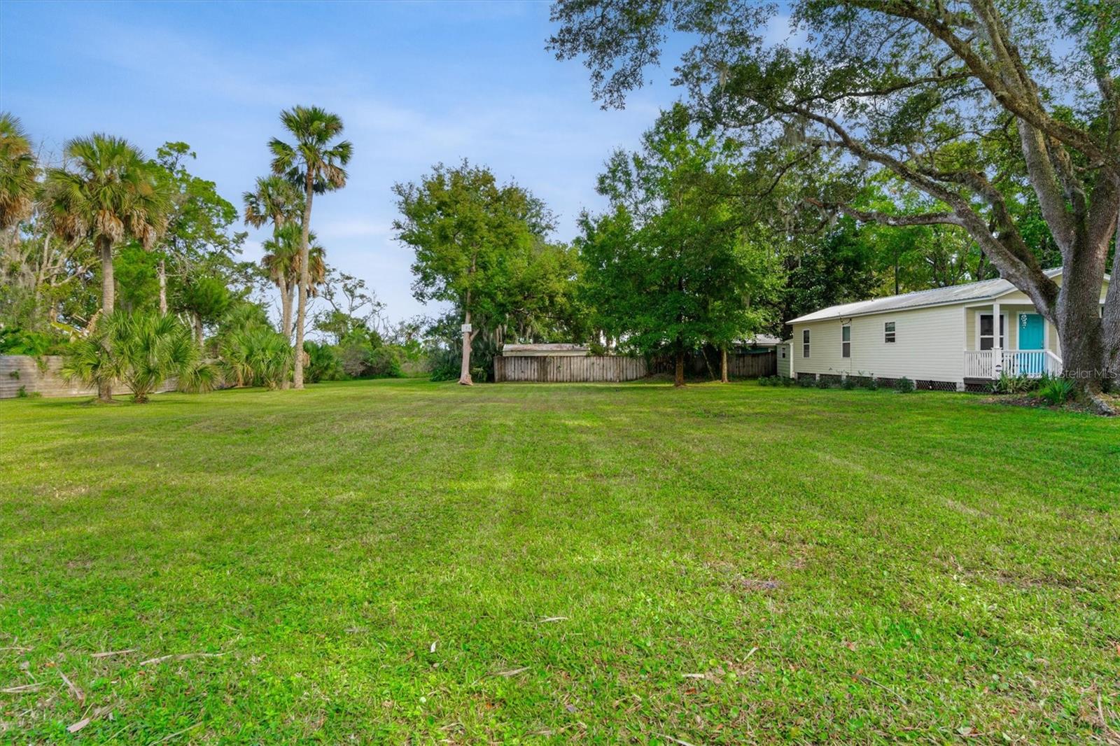 29 & 27a Florida Ave Property Photo 8