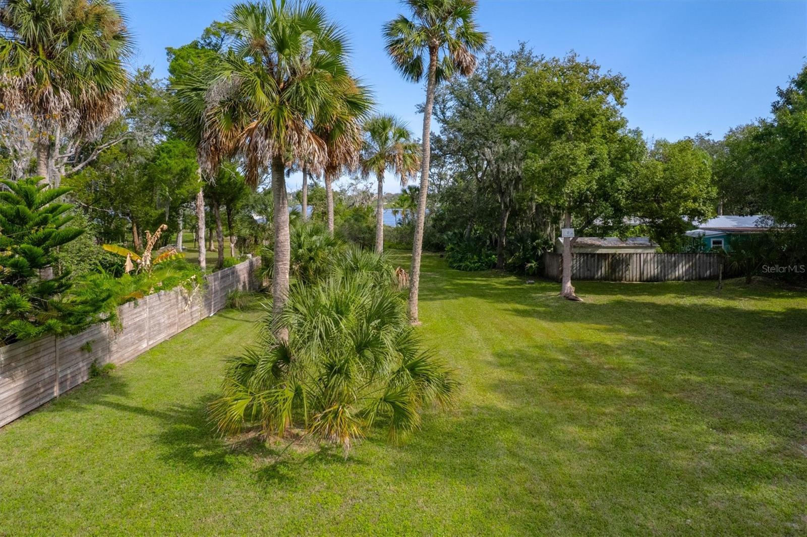 29 & 27a Florida Ave Property Photo 19