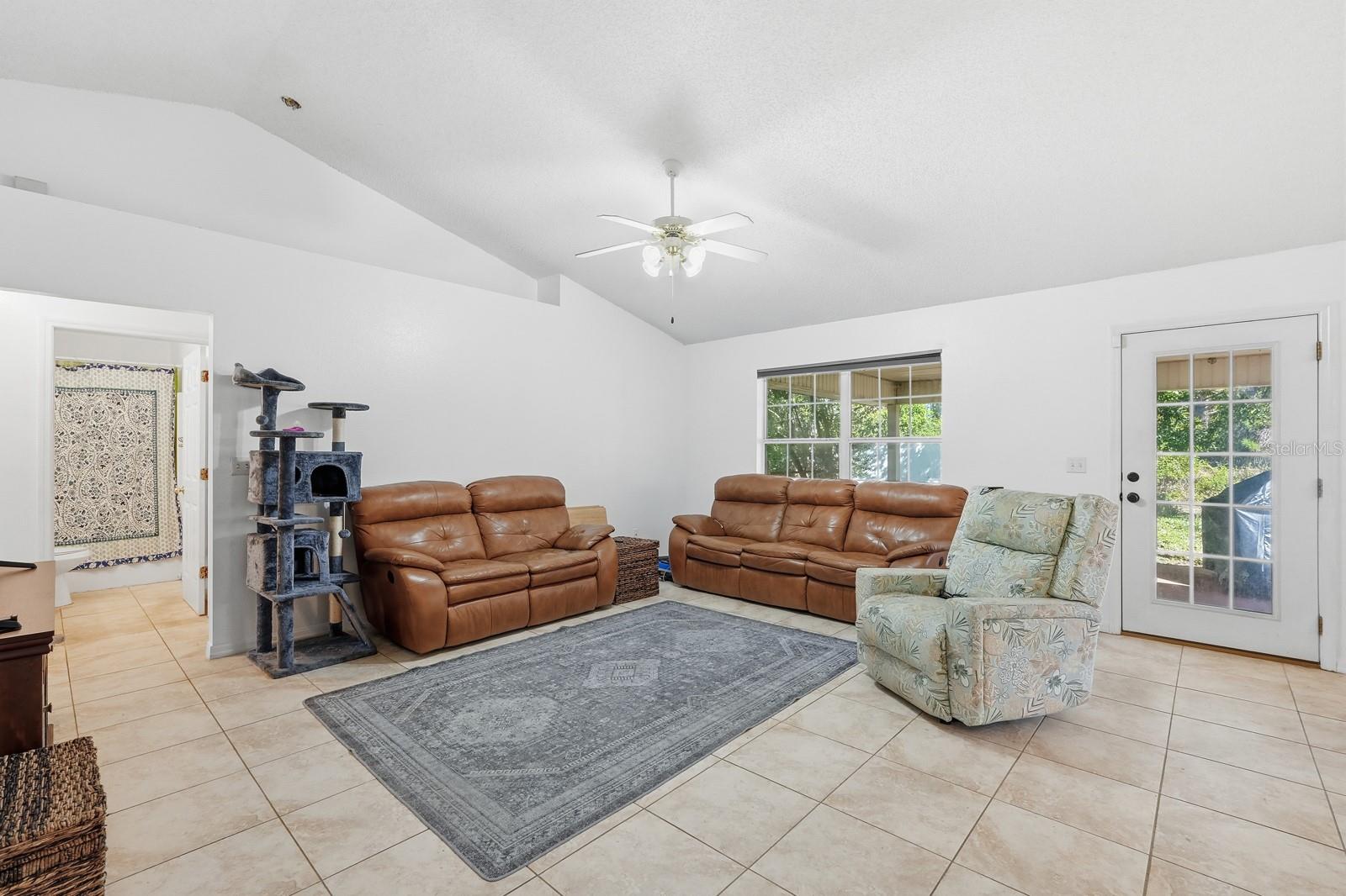36 Lema Ln Property Photo 7