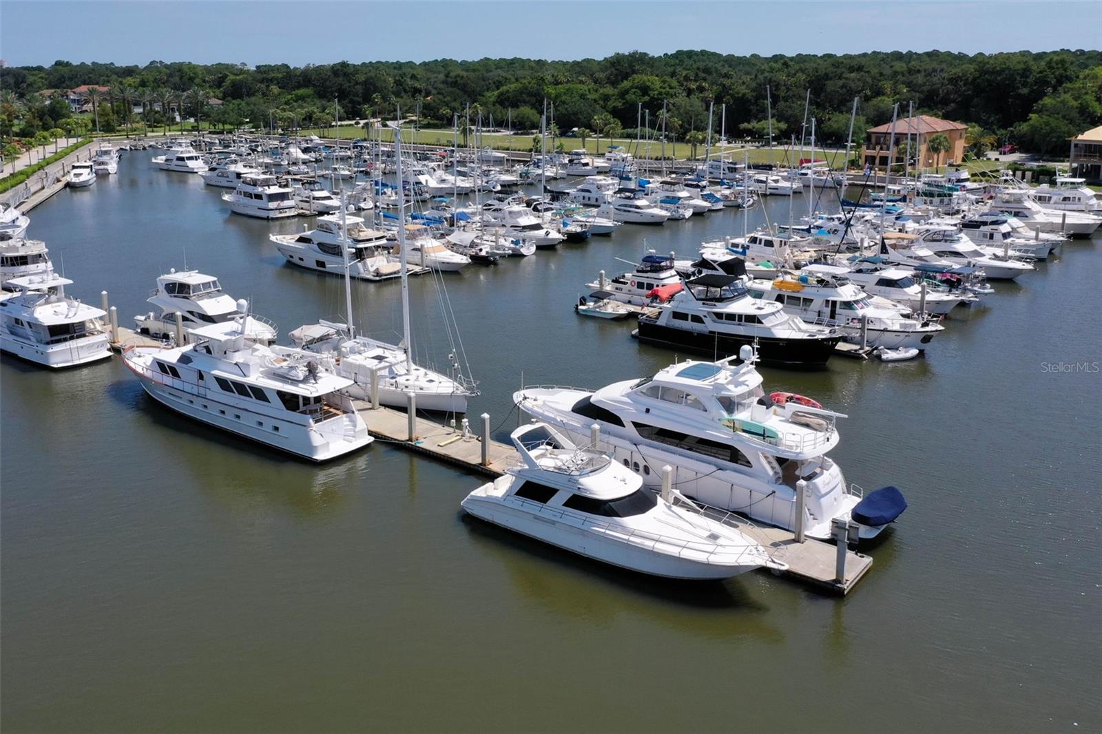 237 And 239 Yacht Harbor Dr Property Photo 8