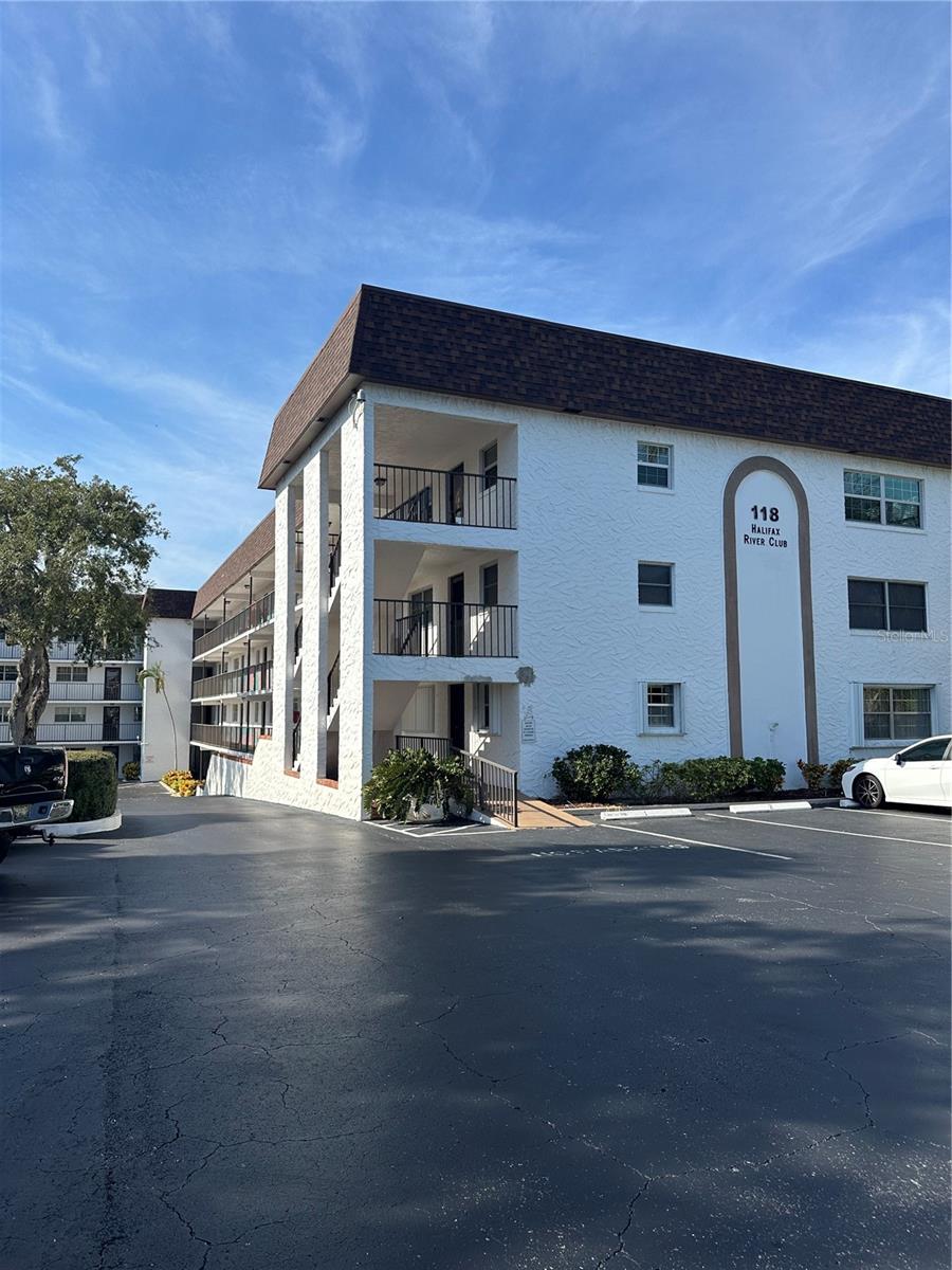 118 S HALIFAX AVE #210