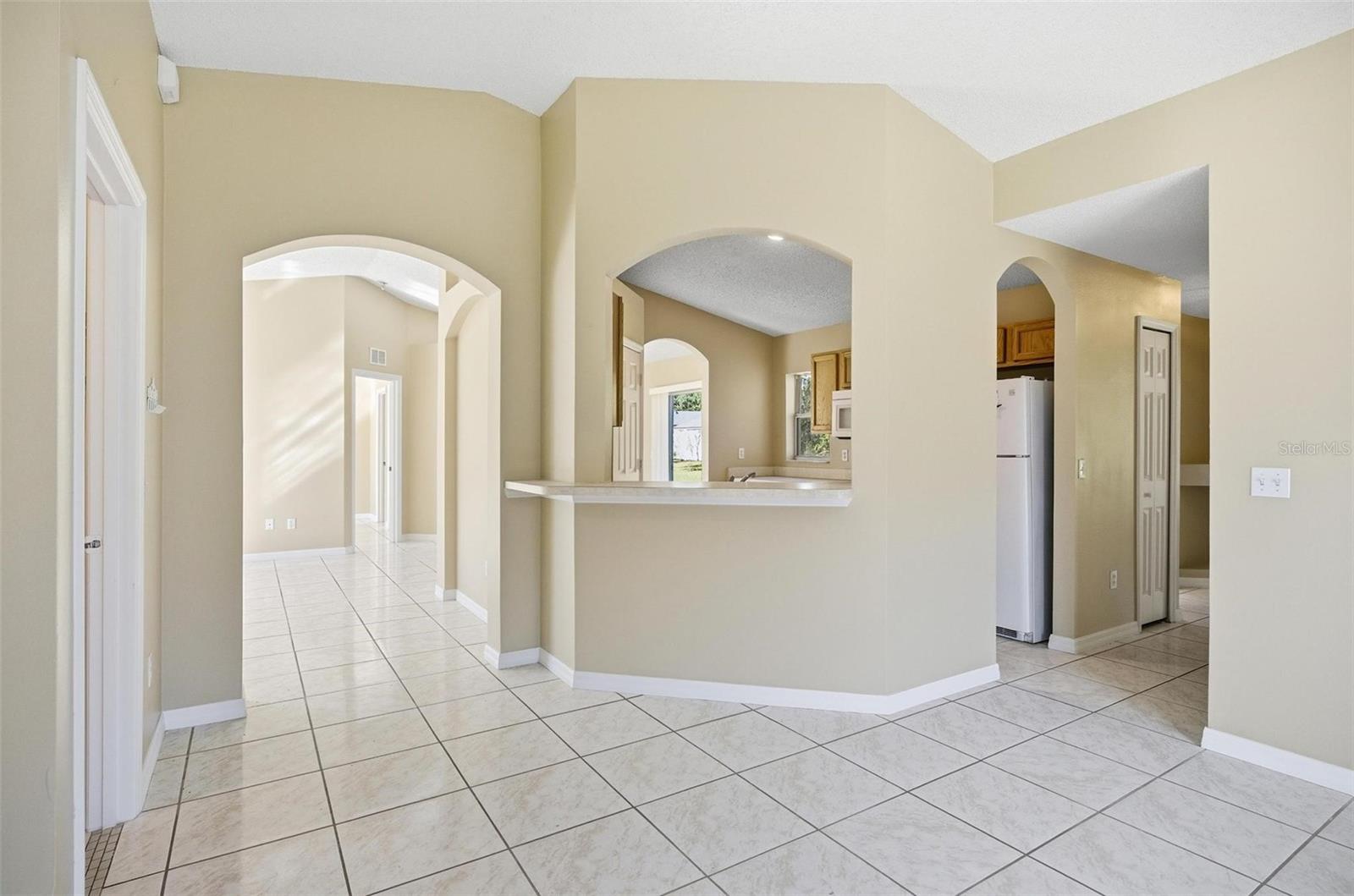 106 La Mancha Dr Property Photo 6