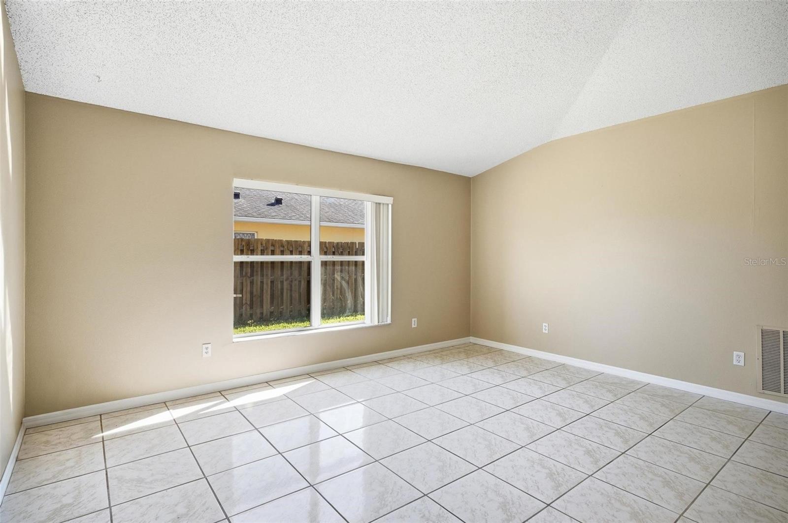 106 La Mancha Dr Property Photo 25