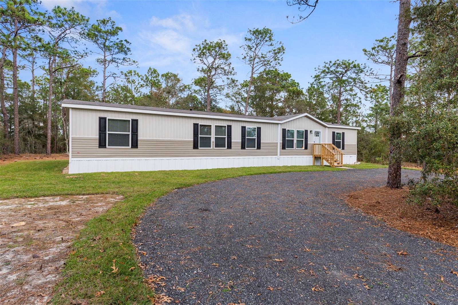 6149 La Pine Rd Property Photo 1