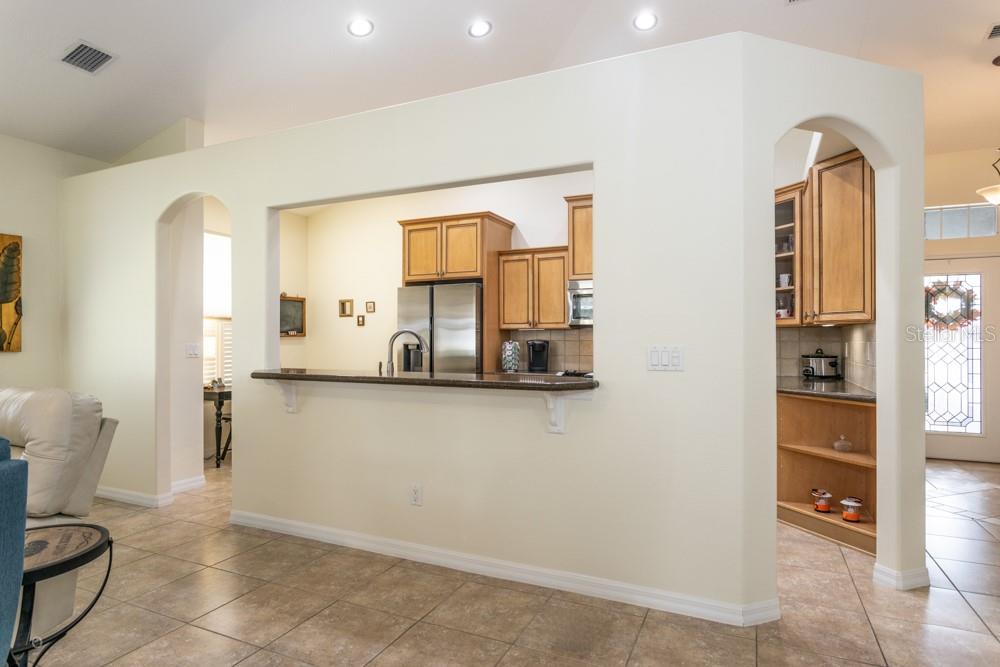 150 W Waterside Pkwy Property Photo 6