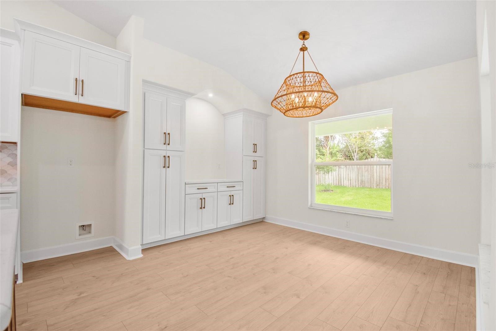18 Central Pl Property Photo 18