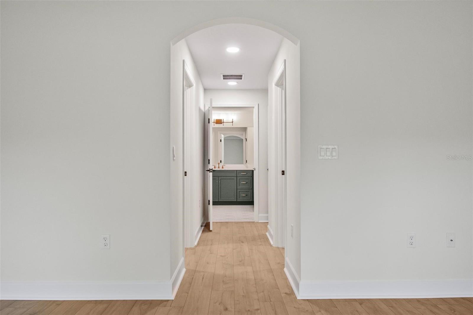 18 Central Pl Property Photo 31