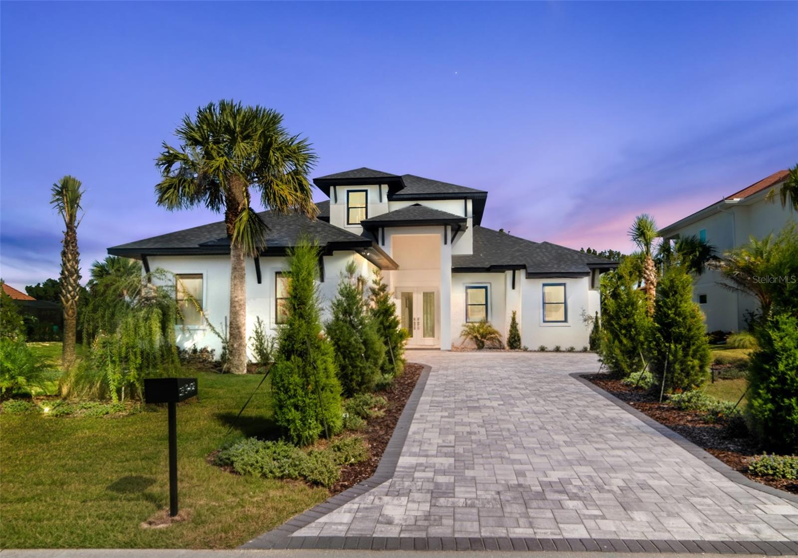 2549 PALM AVE