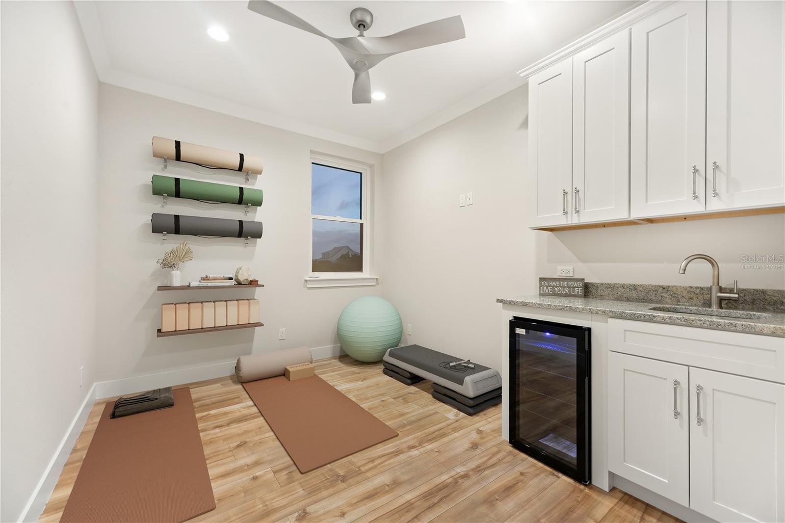 2549 Palm Ave Property Photo 59