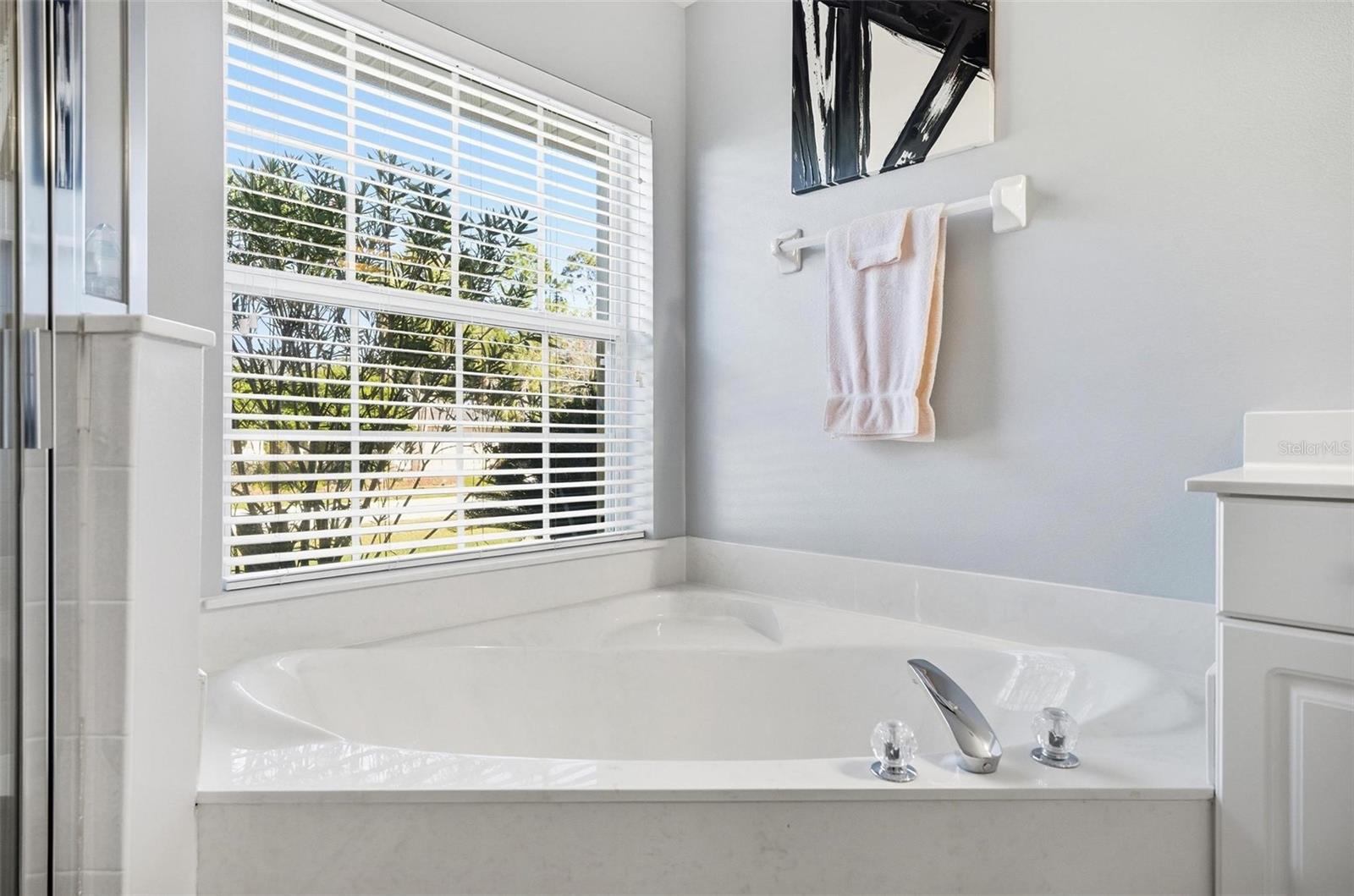2 Cher Ct Property Photo 55