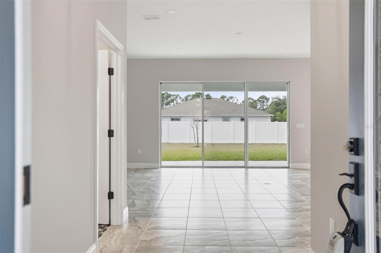 2 Biddle Pl Property Photo 10