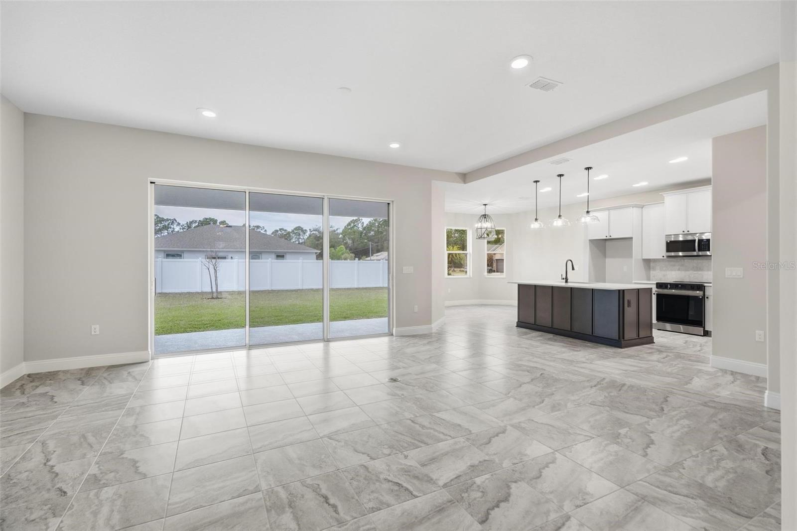 2 Biddle Pl Property Photo 11