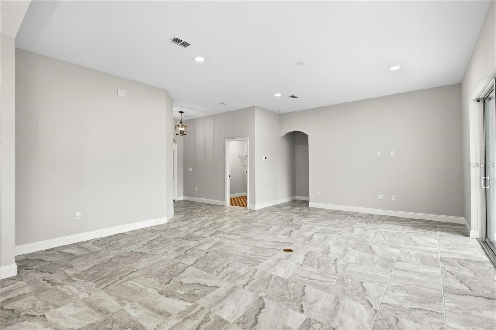 2 Biddle Pl Property Photo 14