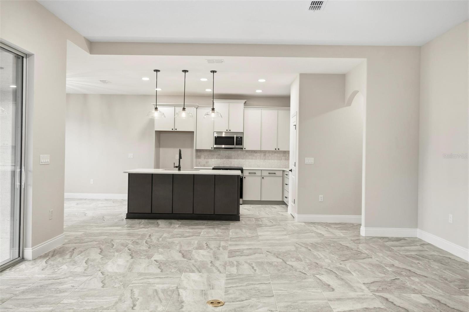 2 Biddle Pl Property Photo 16