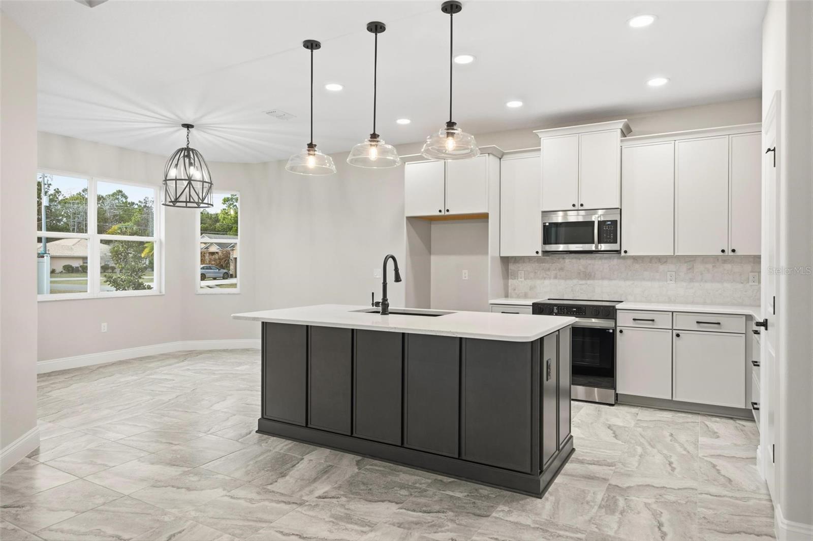 2 Biddle Pl Property Photo 17