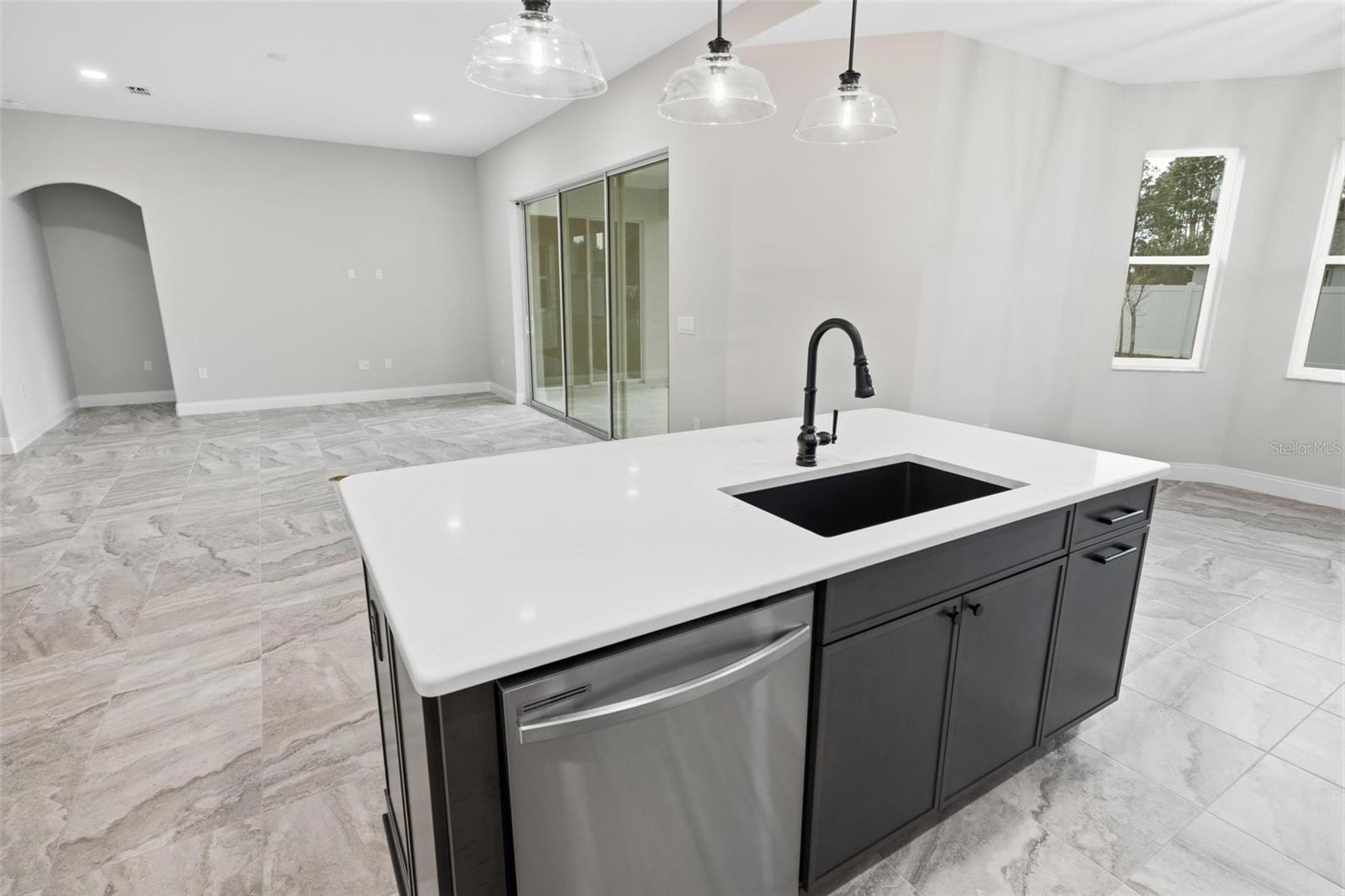 2 Biddle Pl Property Photo 23