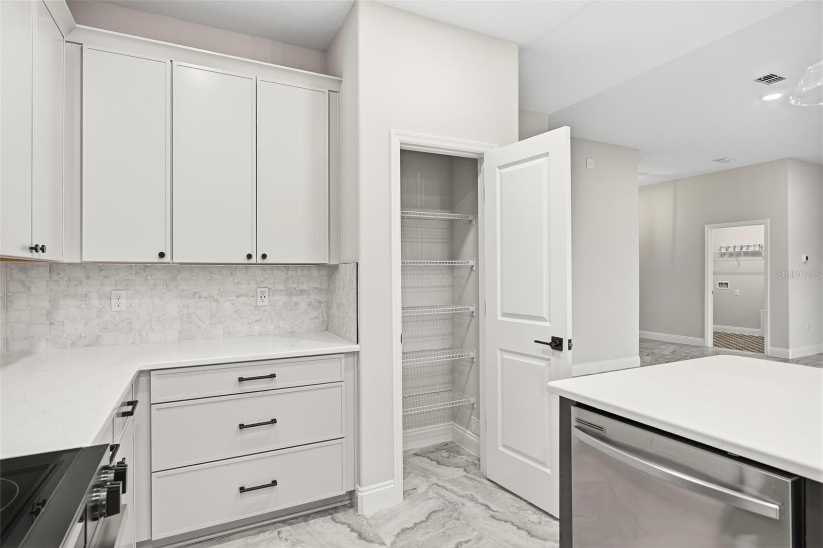 2 Biddle Pl Property Photo 29