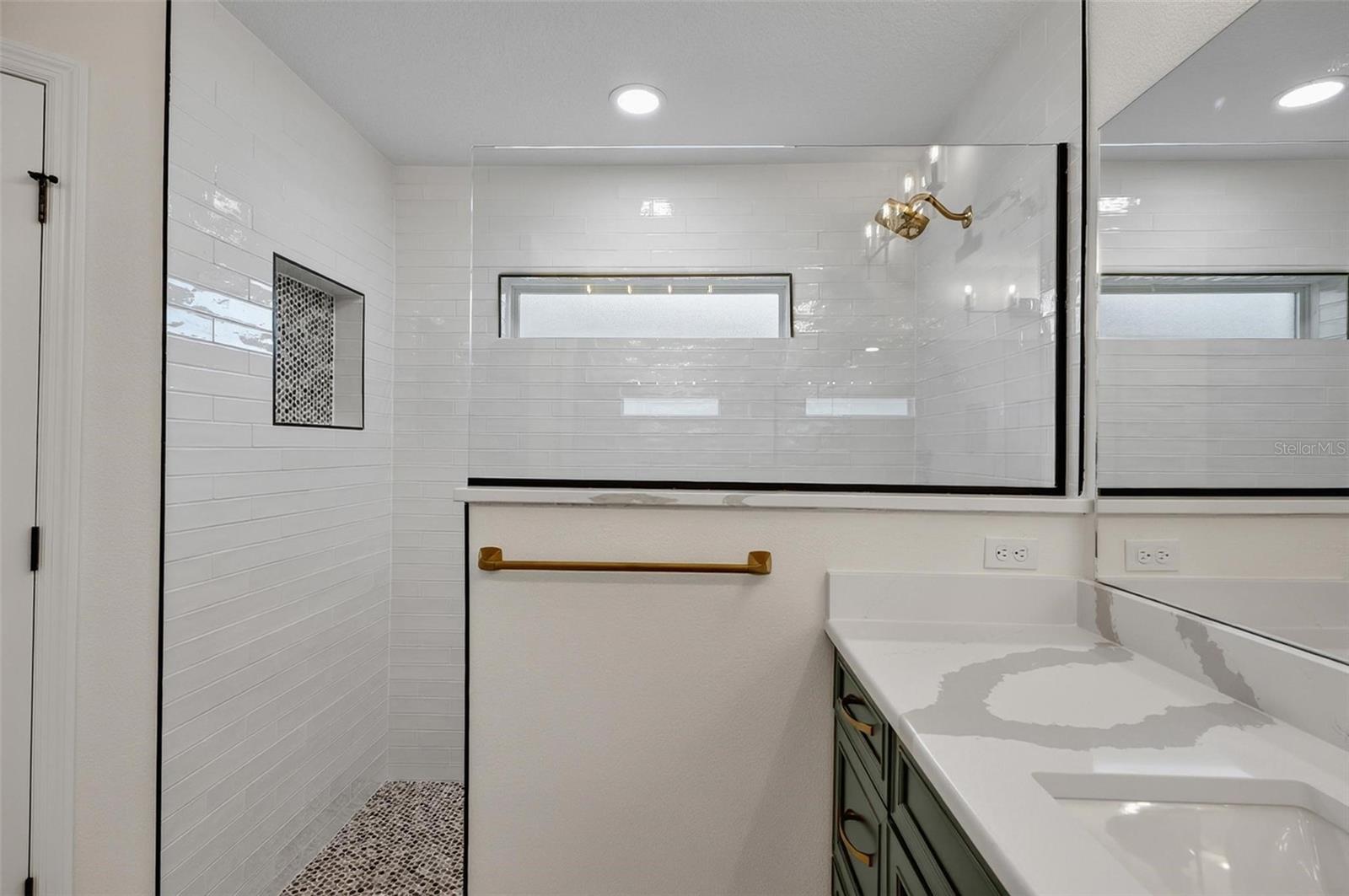 22 Eric Dr Property Photo 30