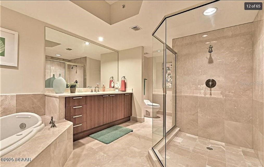 231 Riverside Dr #2206 Property Photo 12
