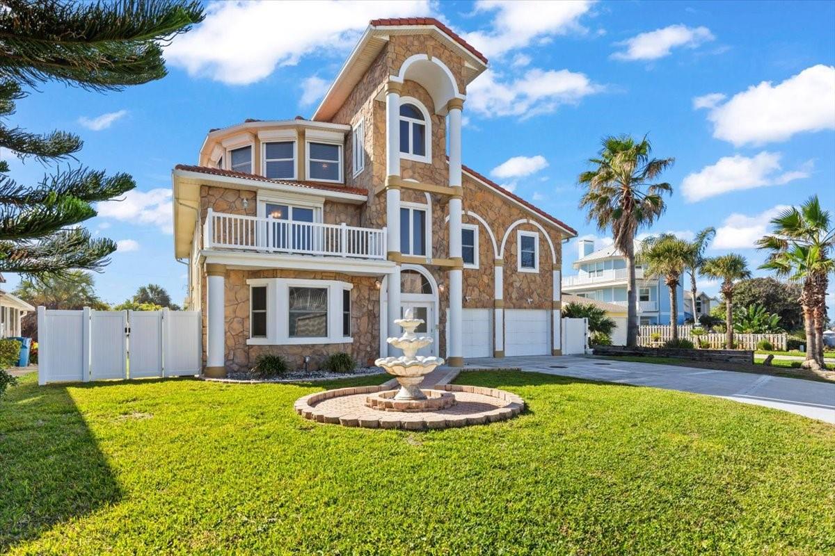 10 CAPISTRANO DR