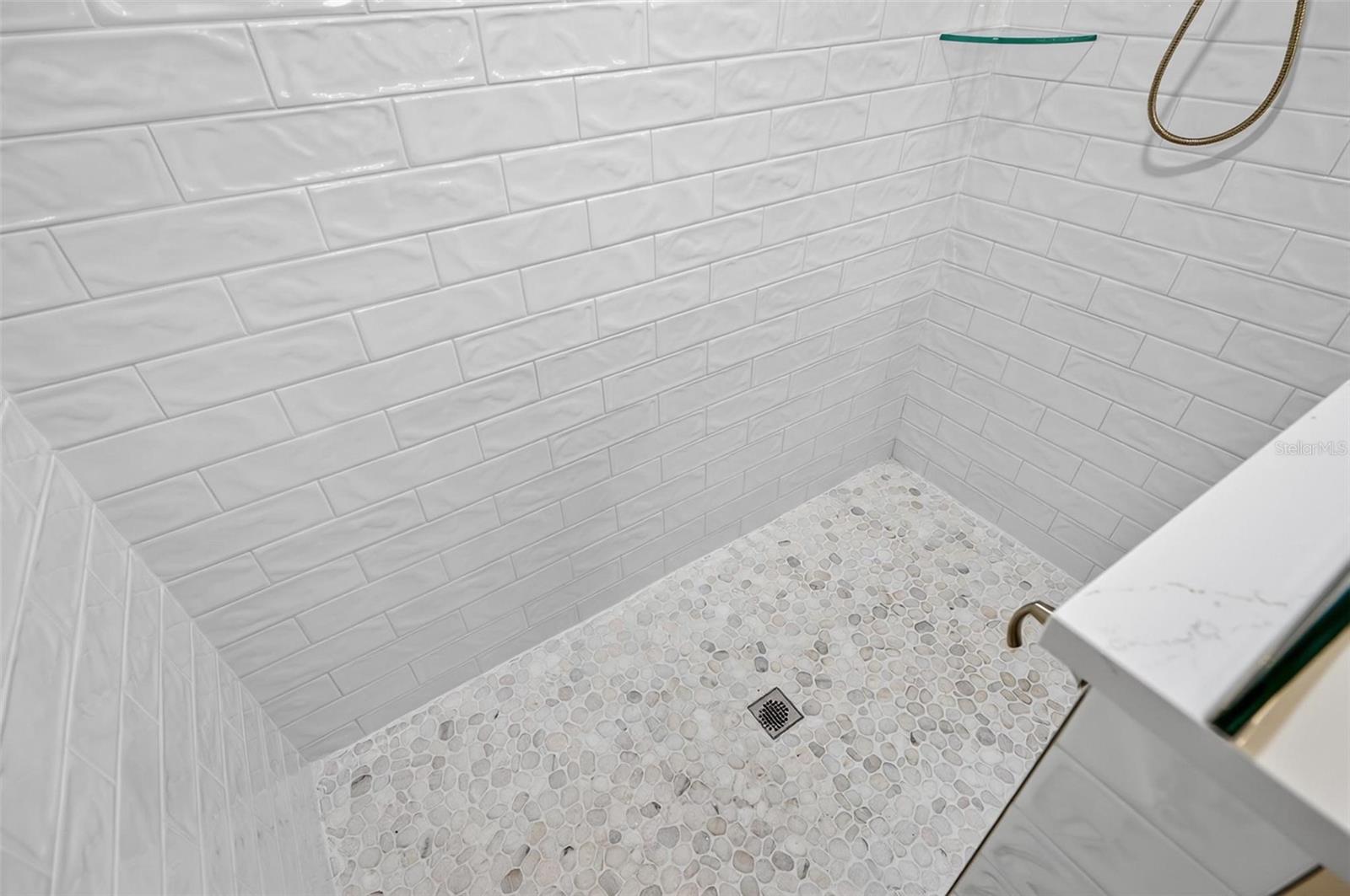 15 Eric Dr Property Photo 41