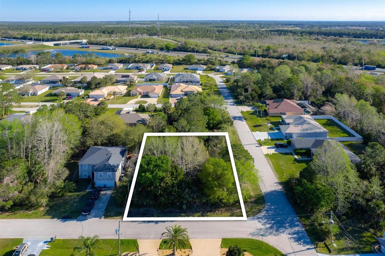 2 Bishop Ln Property Photo 1