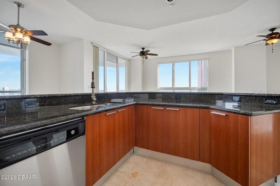 231 Riverside Dr #2601-1 Property Photo 29