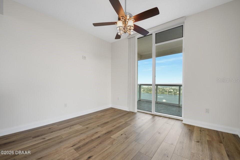 231 Riverside Dr #2601-1 Property Photo 31