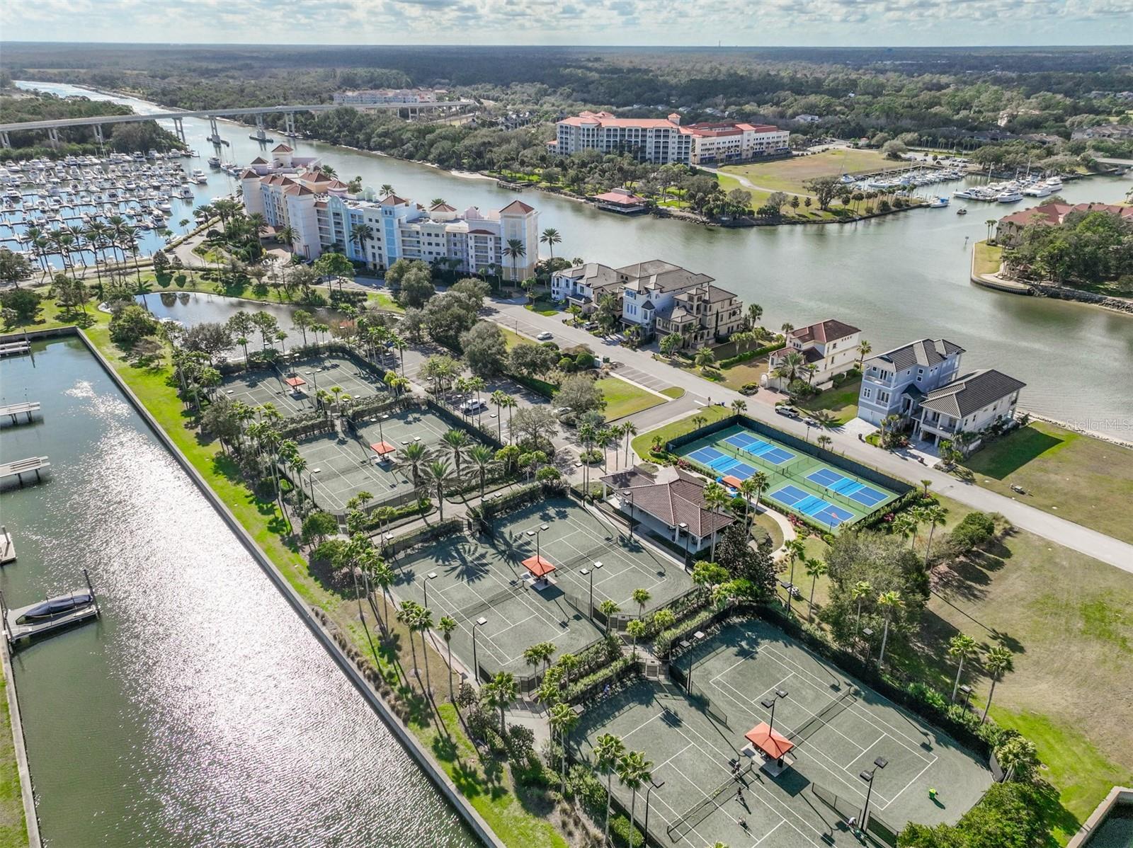 268 Harbor Village Pt N Property Photo 21