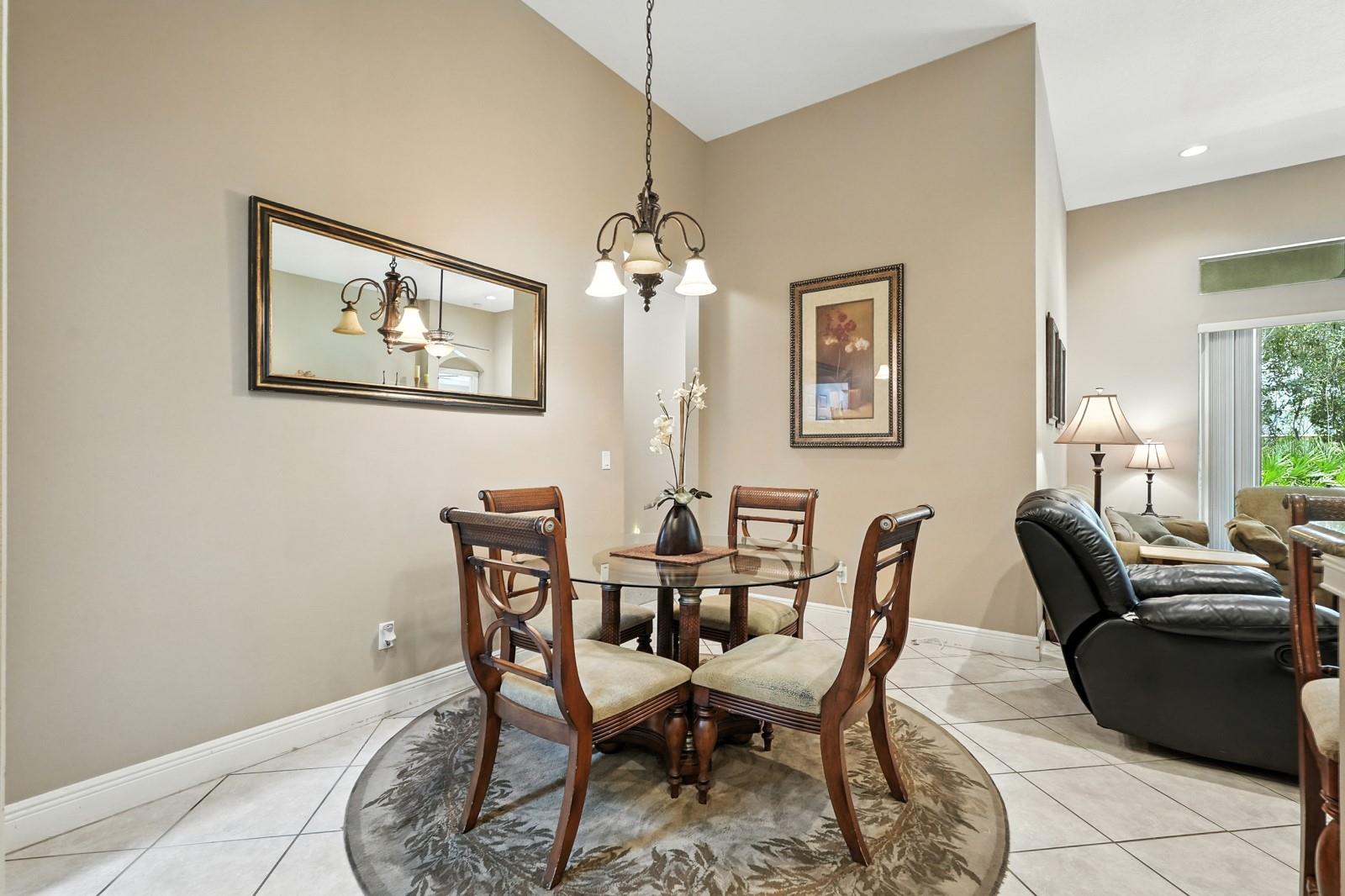 836 Wood Briar Loop Property Photo 17
