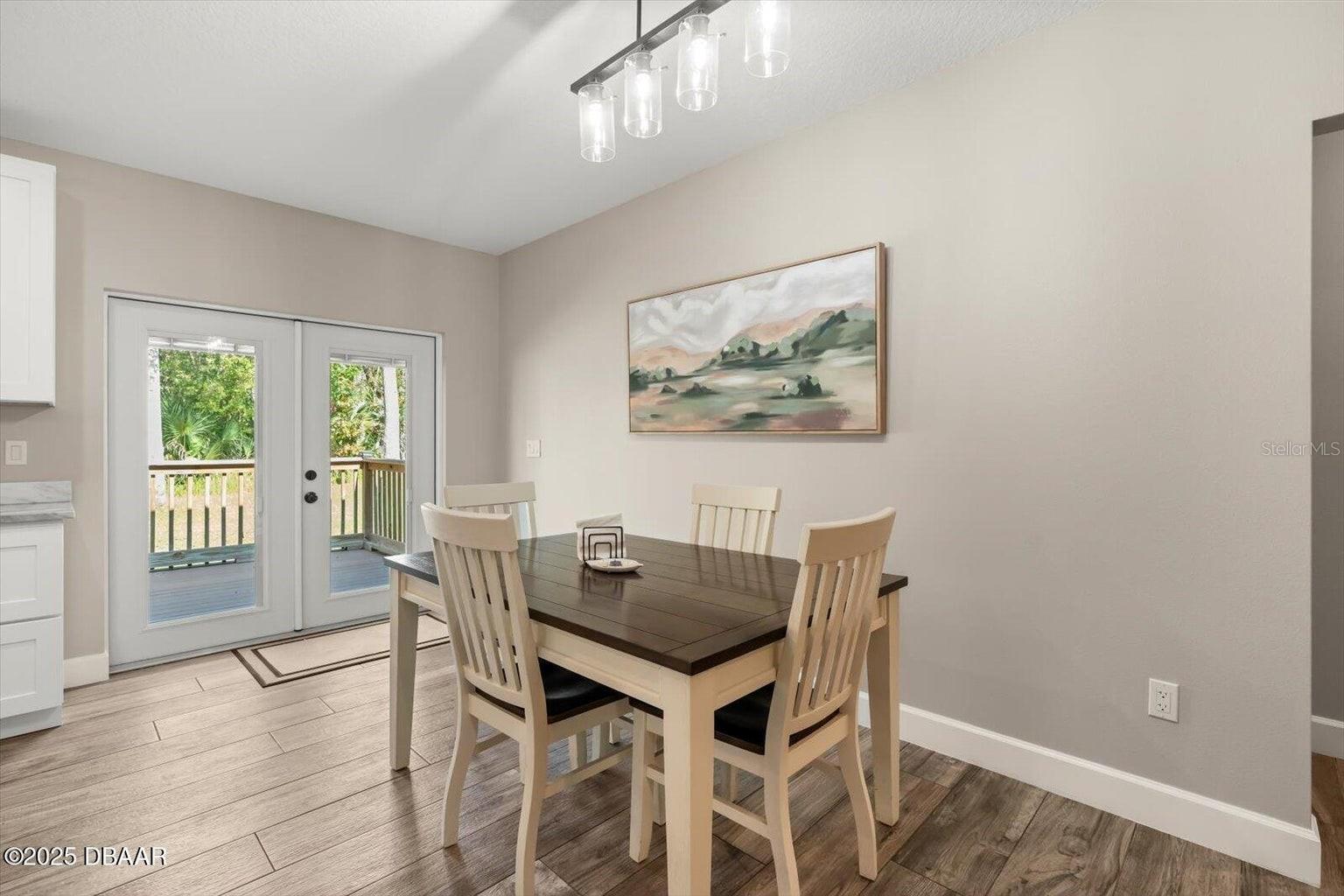 2995 Ragis Rd Property Photo 9