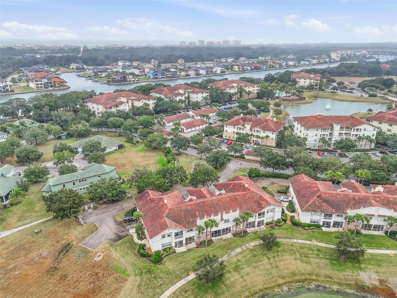 60 RIVERVIEW BND S #615