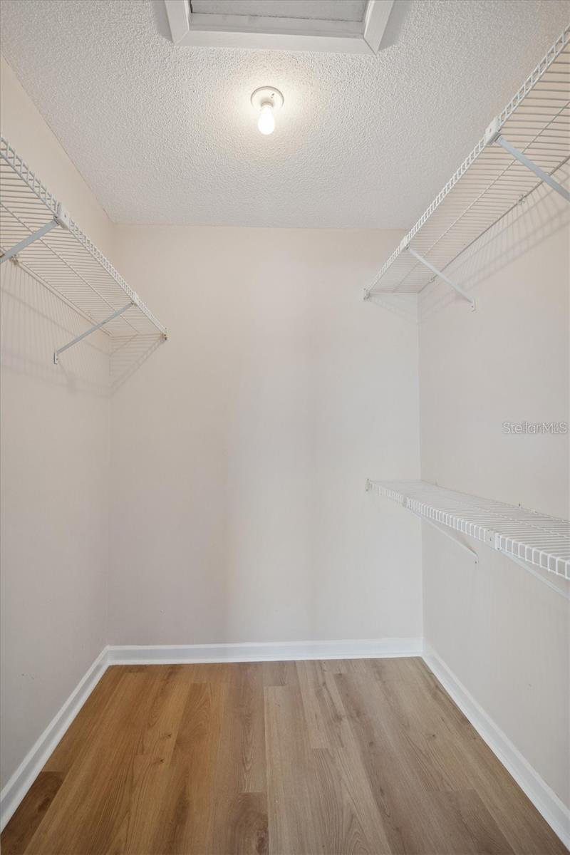 44 Club House Dr #105 Property Photo 20